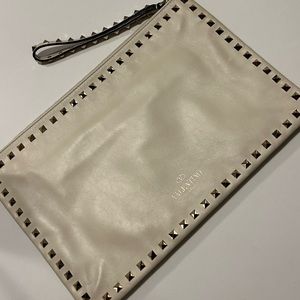Valentino Nude Rockstud Clutch
